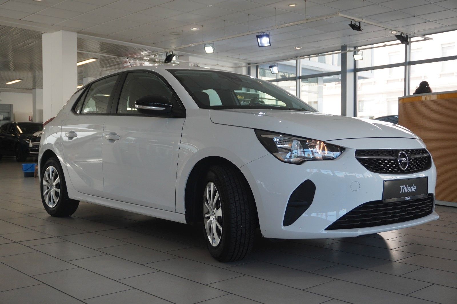 Fahrzeugabbildung Opel Corsa F 1.2 EDITION NAVI/SHZ/PDC/TEMP./USB/DAB+