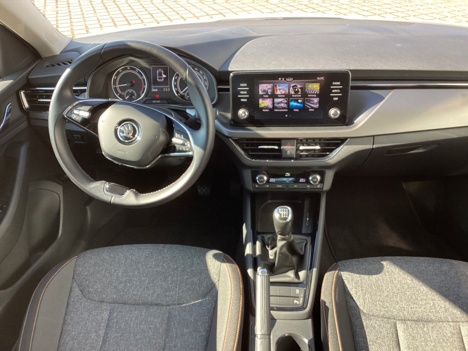 Fahrzeugabbildung SKODA Scala Clever 1.0 TSI 81 KW