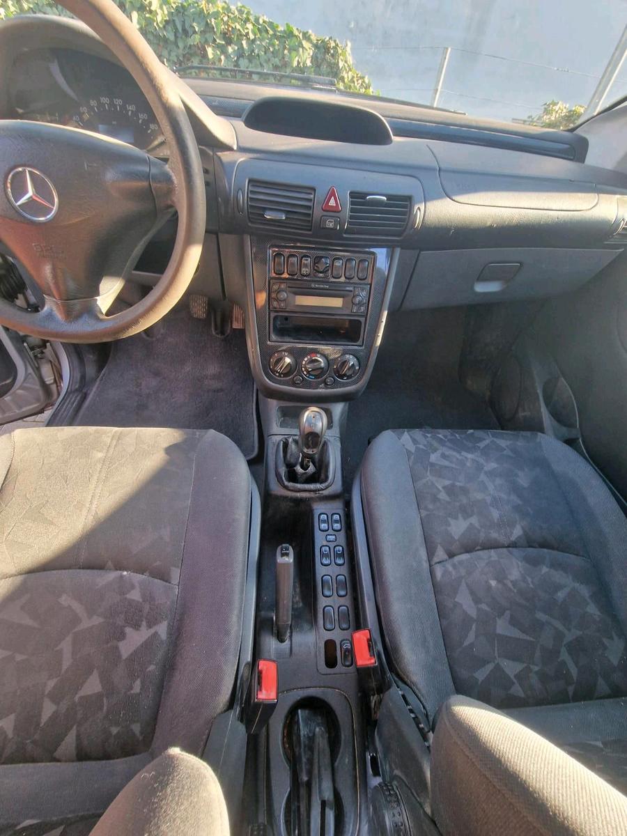 Mercedes-Benz Vaneo 2004 — photo 12