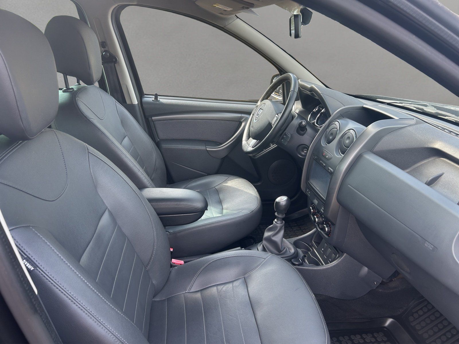 Fahrzeugabbildung Dacia Duster 1,2 TCe 125 Prestige