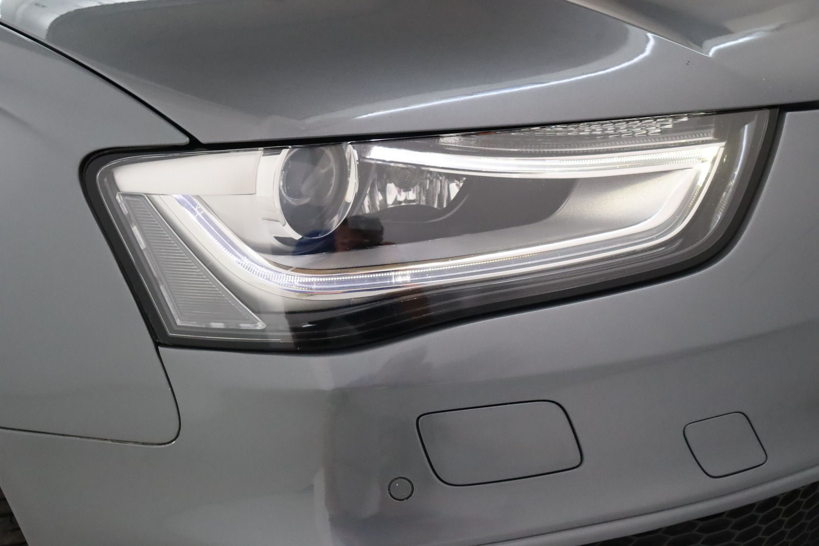 Fahrzeugabbildung Audi A4 Avant 2.0 TDI S-line * Bi- Xenon * Navi * Amb