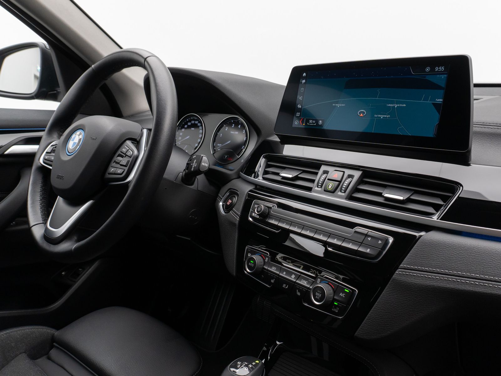 Fahrzeugabbildung BMW X1 xD25e Sport Line Kamera HUD DAB HiFi Komfort