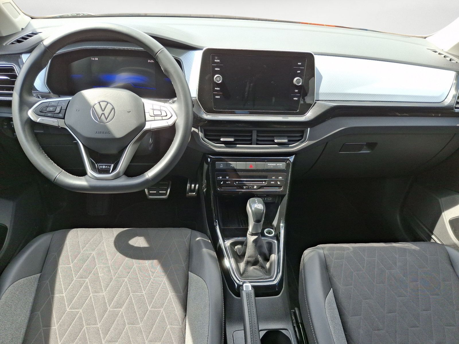 Volkswagen T-Cross - Bild 11