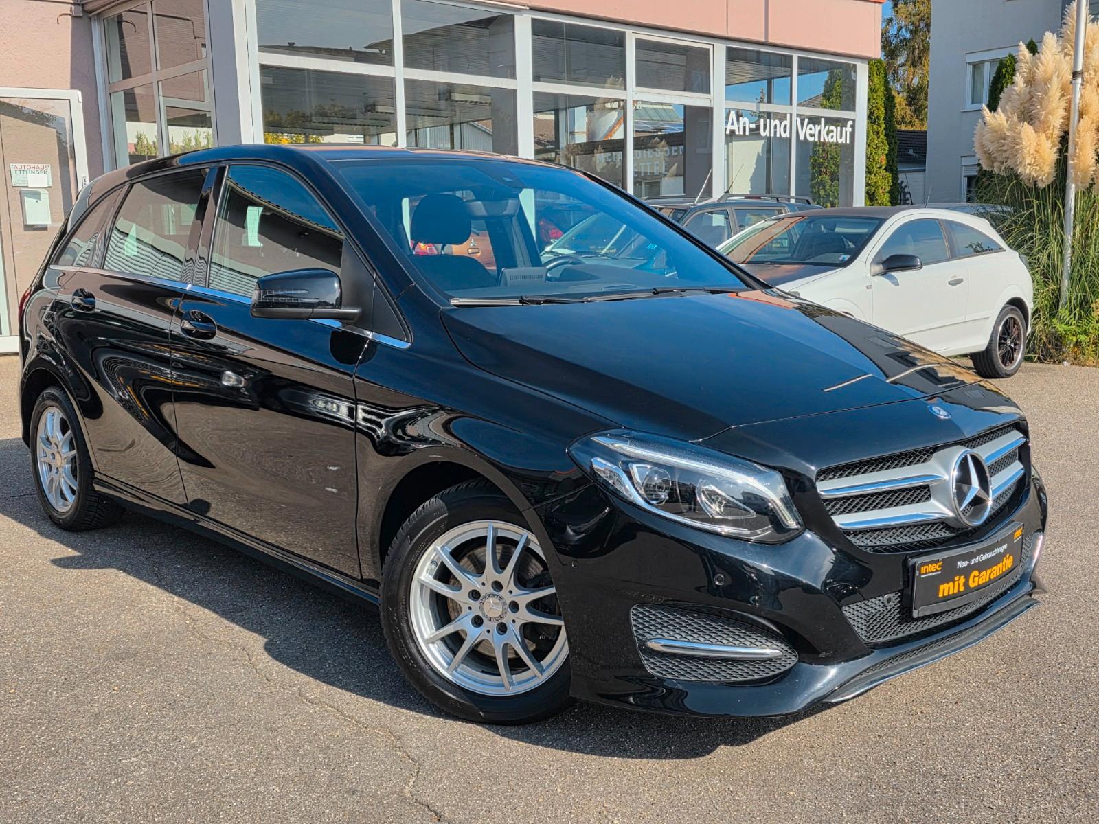 Mercedes-Benz STYLE B 180*AUTOMATIK*NAVI*BT*SHZ*SCHHFT*KLIMA*