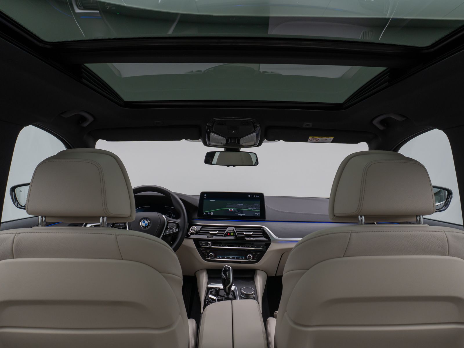 Fahrzeugabbildung BMW 520d  xD Luxury Line Panorama Kamera DAB H/K AHK