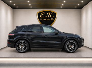 Porsche Cayenne - 4