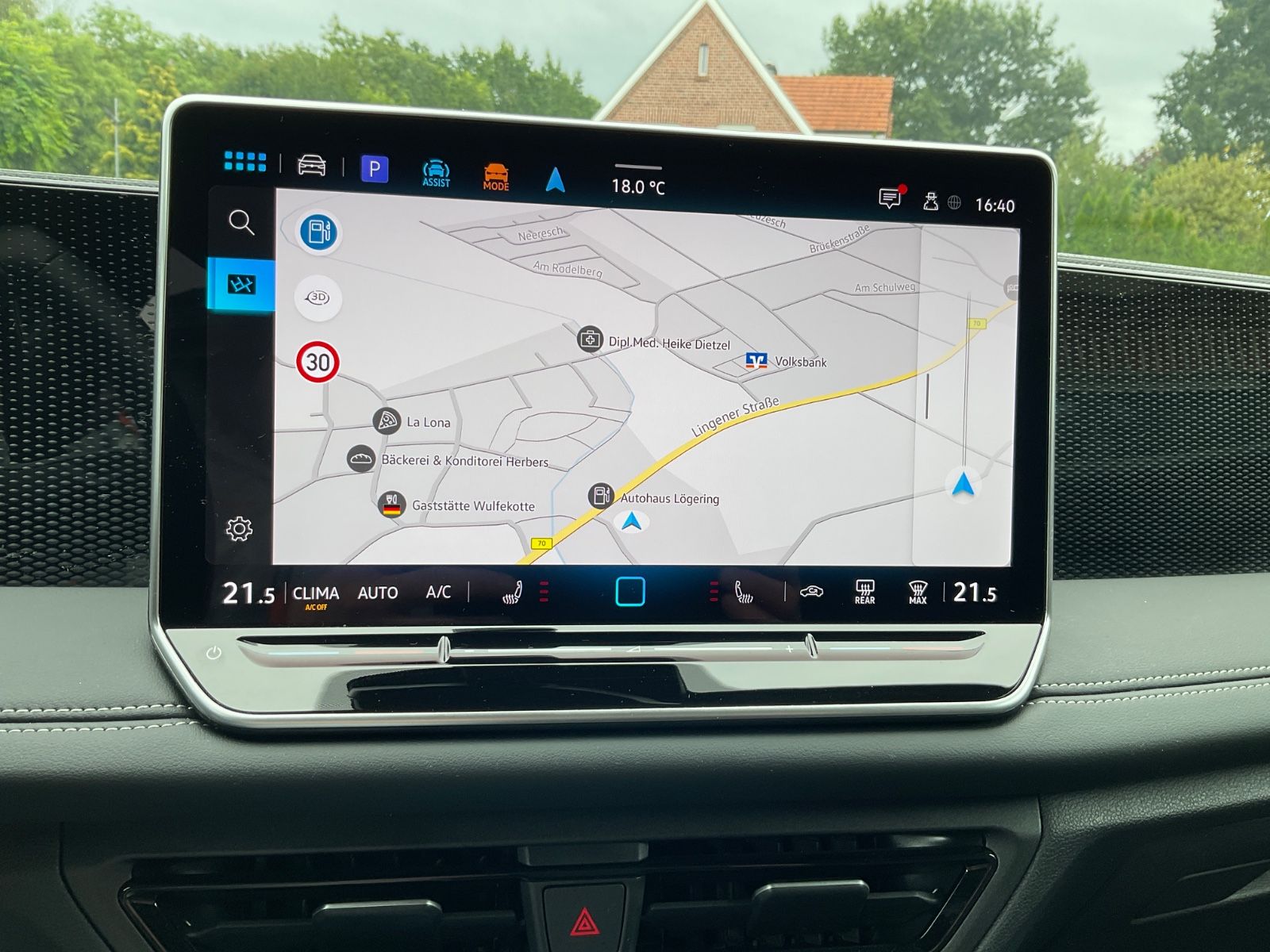 Fahrzeugabbildung Volkswagen Tiguan 1.5 eTSI DSG GOAL,AHK,Kamera,Navi,ACC