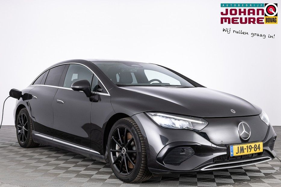 MERCEDES-BENZ EQE 300 Business Line 89 kWh | Half LEDER | NAVI