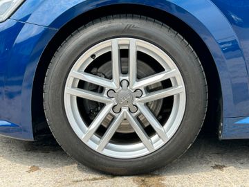 Fahrzeugabbildung Audi TT 2.0 TFSI Coupe s-Line Leder Virtual MatrixLED
