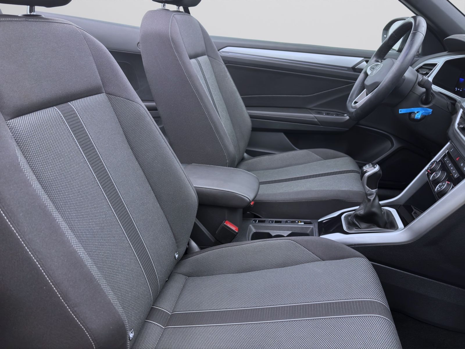 Volkswagen T-Roc - Bild 17