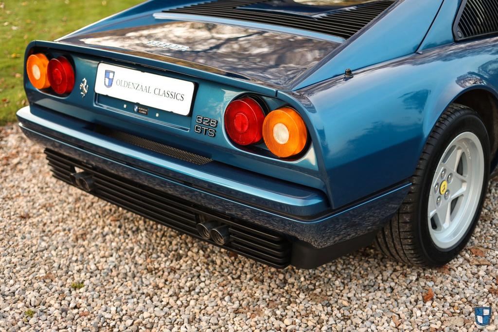 Ferrari 328