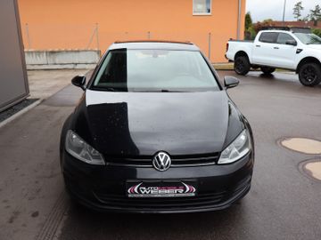 Volkswagen Golf - 2