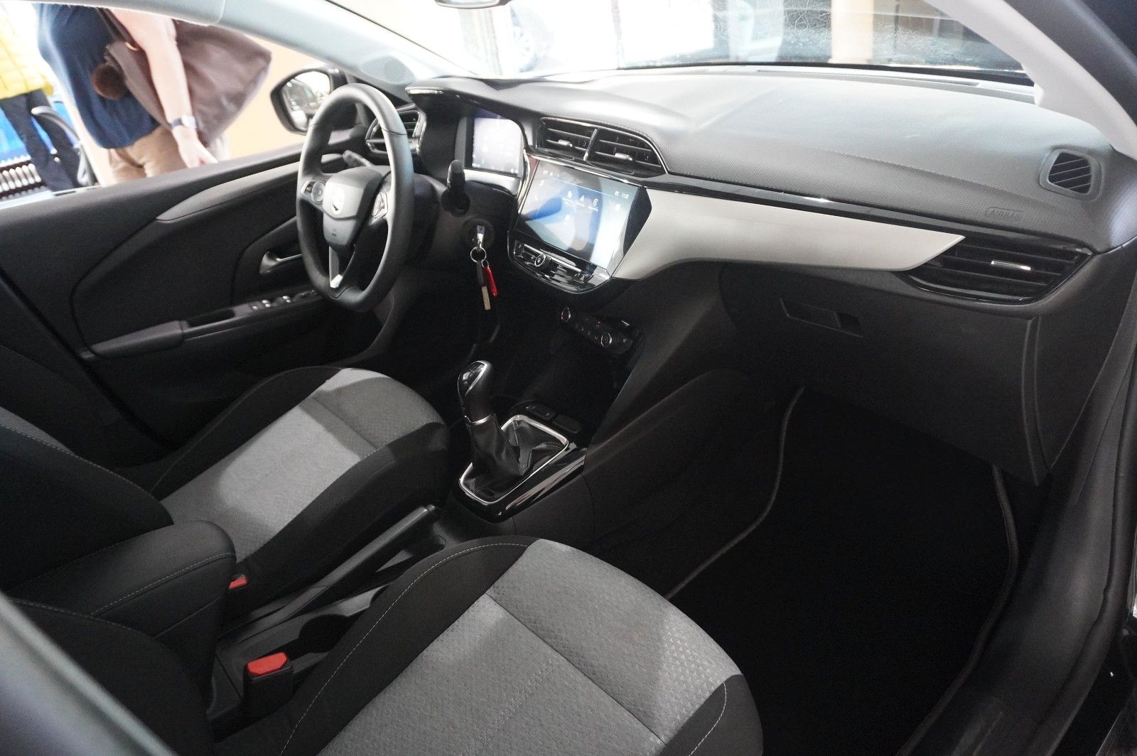 Fahrzeugabbildung Opel Corsa F 1.2 FACELIFT NAVI/LED/KAMERA/VIRTU./DAB+