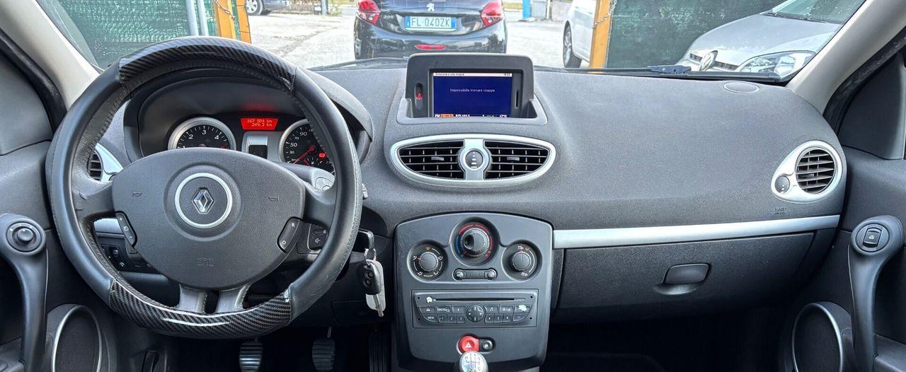 Renault Clio 2010 — photo 10
