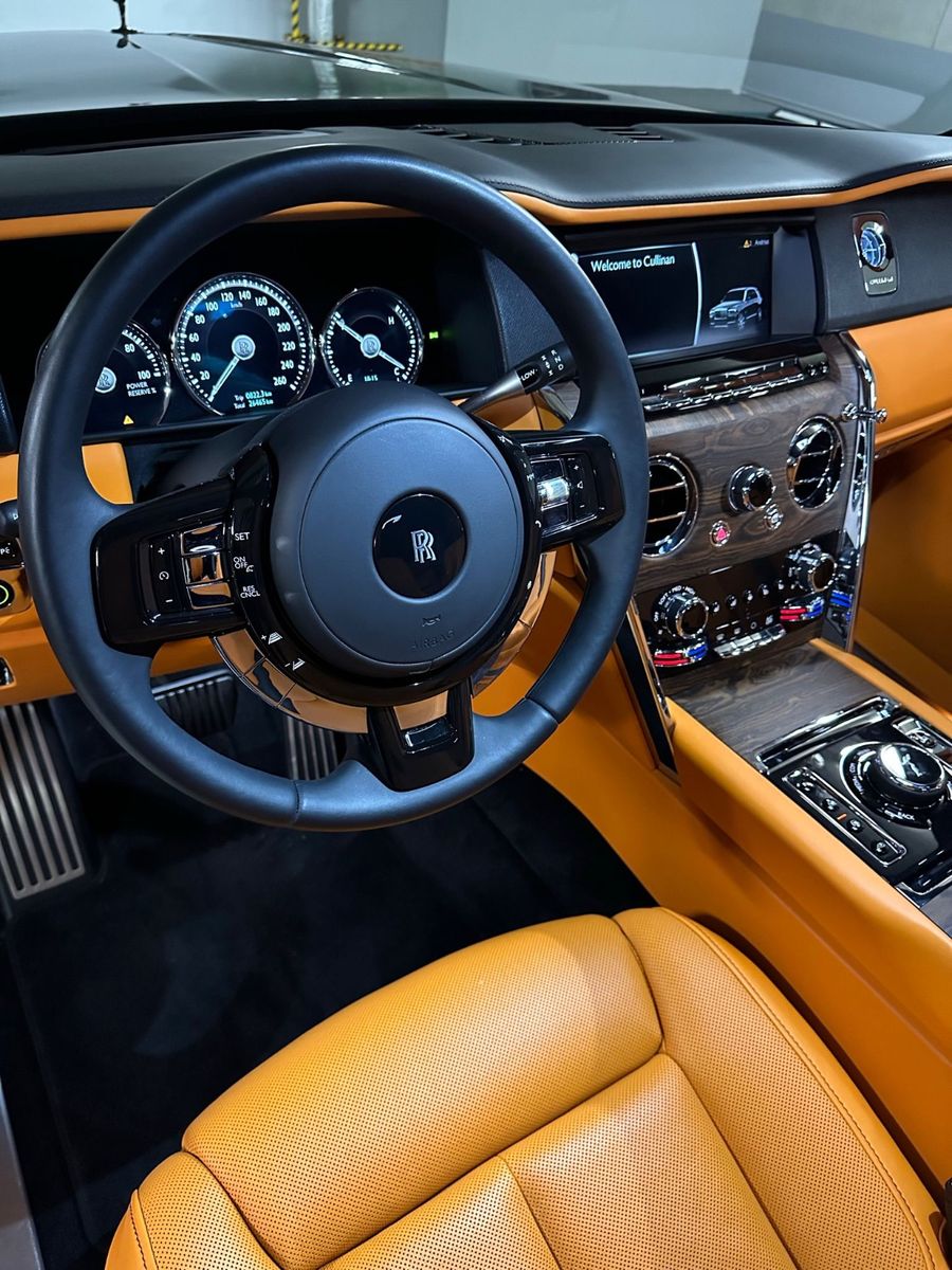 Fahrzeugabbildung Rolls-Royce Cullinan NOVITEC OVERDOSE/SHOOTING STAR/MANDARIN