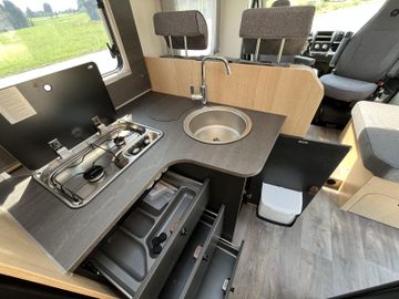 Sunlight Adventure T 67 8G Autom. TV Paket Combi 6E