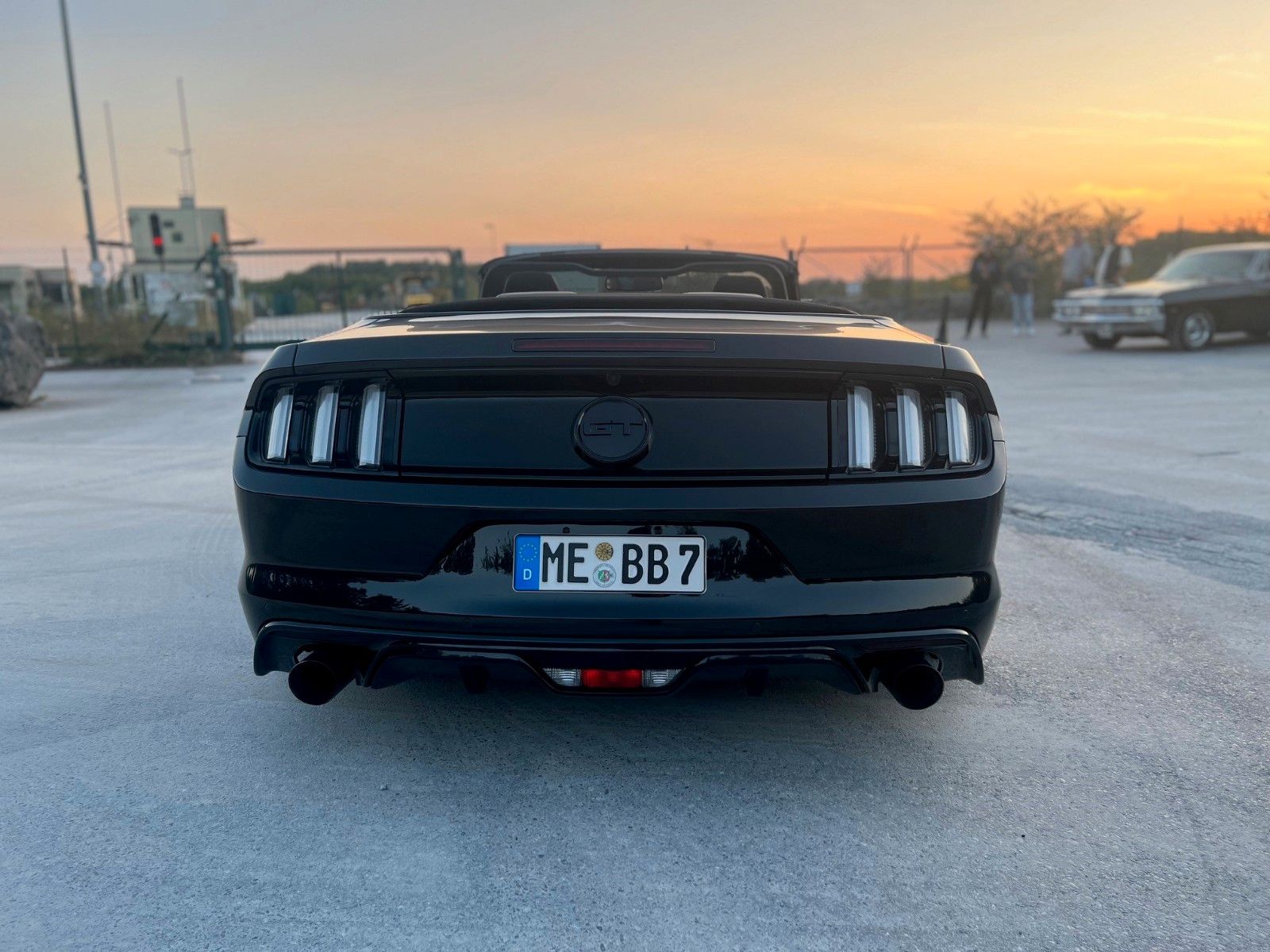 Fahrzeugabbildung Ford Mustang GT Cabrio V8-Neuwertig-20Zoll-FOX-Deutsc