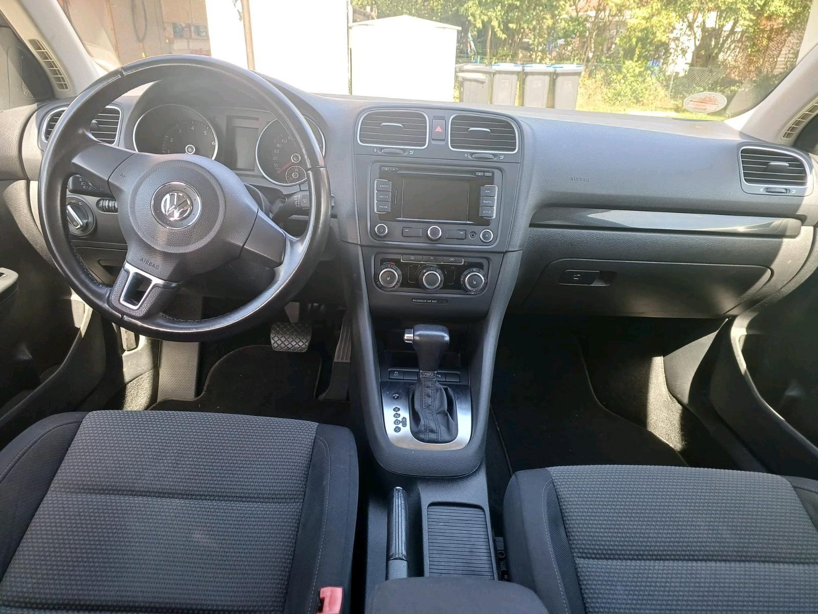 Volkswagen Golf 2011 — photo 8