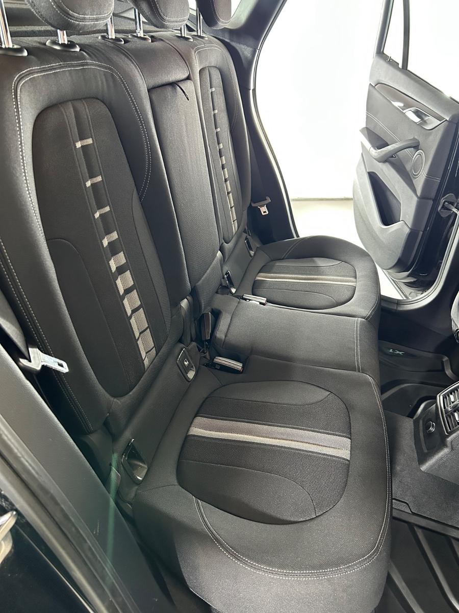 BMW X1 sDrive20i Advantage Steptronic DCT Advantage