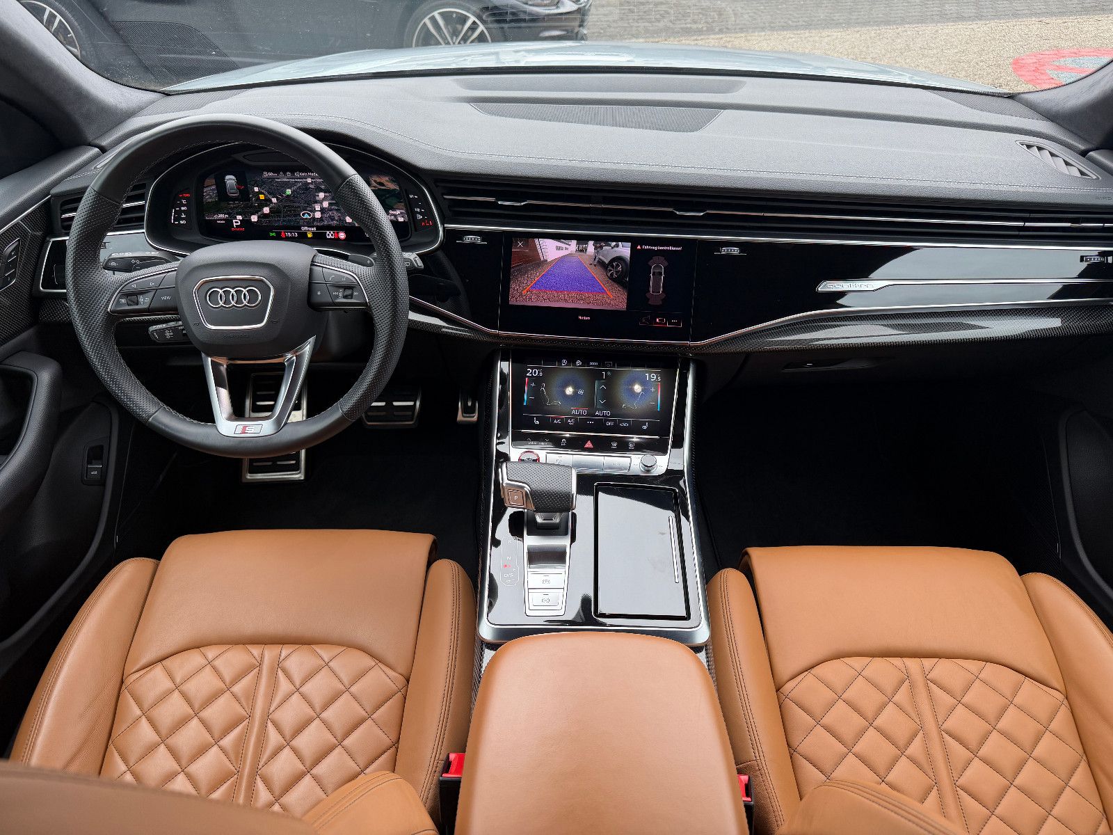 Fahrzeugabbildung Audi SQ8 4.0 TFSI quattro/EXCLUSIVE/ALCANTARA/BLACK