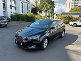 Ford  Focus Turnier 1.5TDCi 120PS Titanium PowerShift - Ford Focus: Powershift