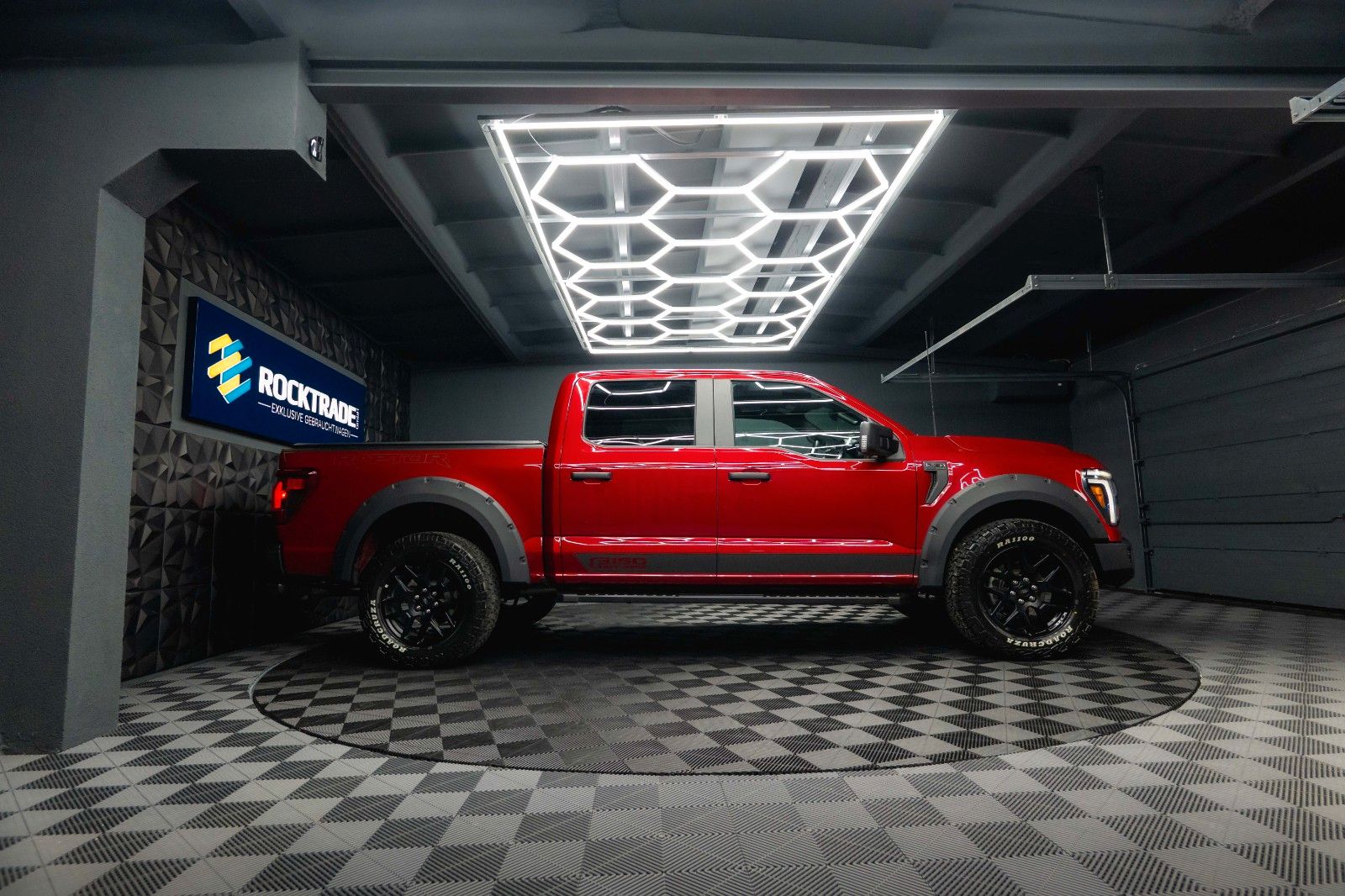 Fahrzeugabbildung Ford F150 5.0L V8 4x4 Offroad SuperCrew RAPTOR 19%
