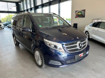 Mercedes V 220 - 3