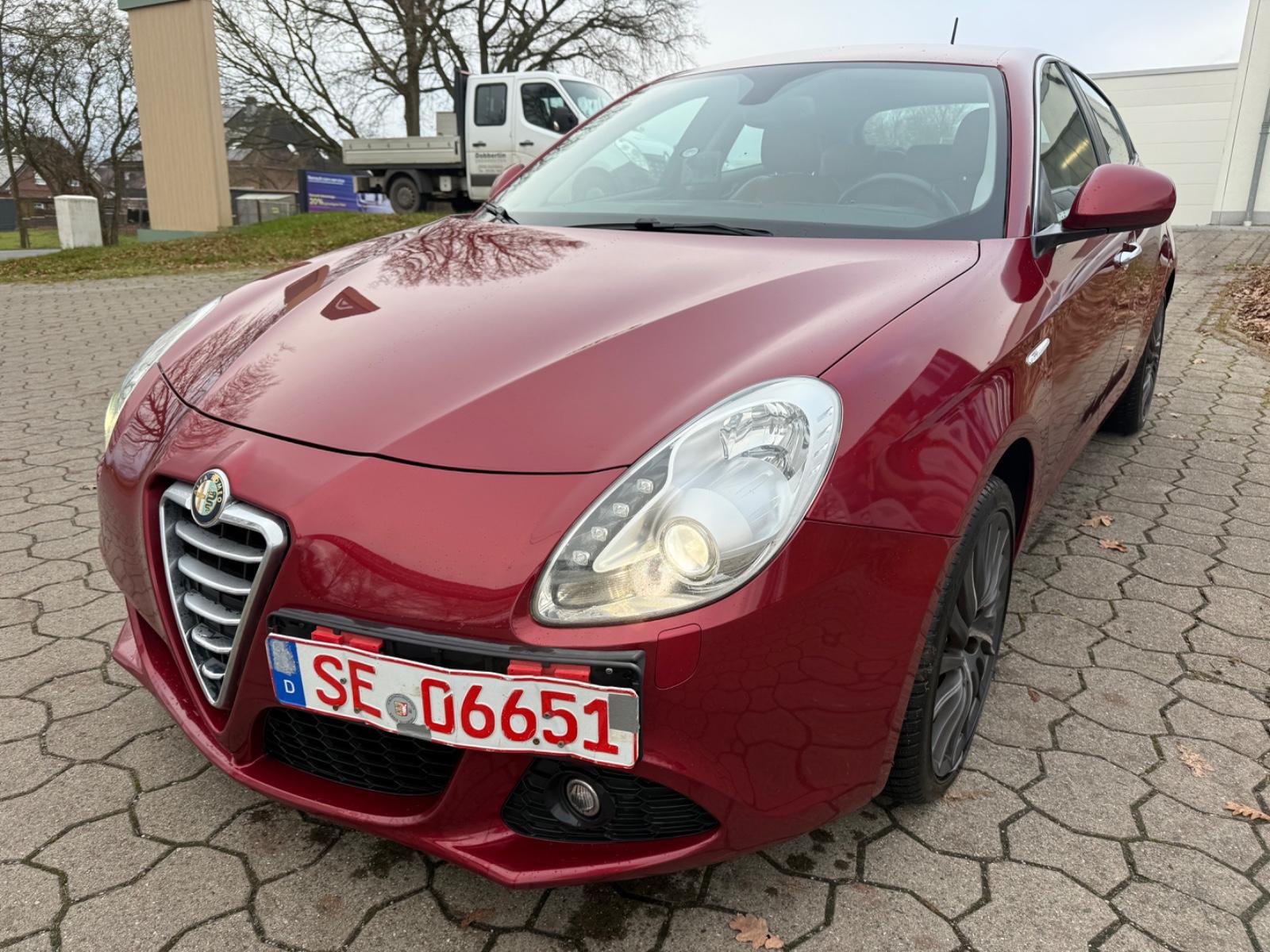 Alfa Romeo Giulietta Turismo 1.4 Turbo*Automatik*Xenon*Lede
