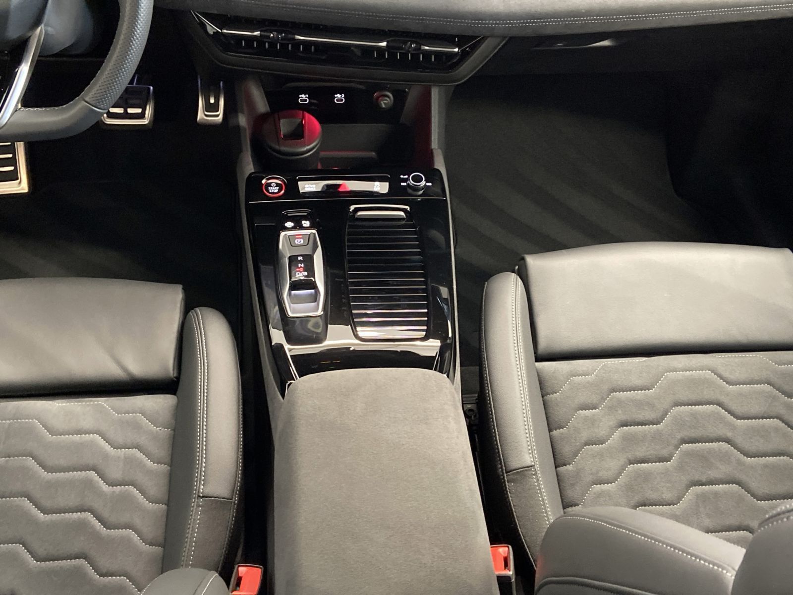 Audi S6 e-tron - Bild 14