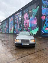 Mercedes-Benz W124, 230 CE, Silber, Velours  - Mercedes-Benz 230 in Bremen