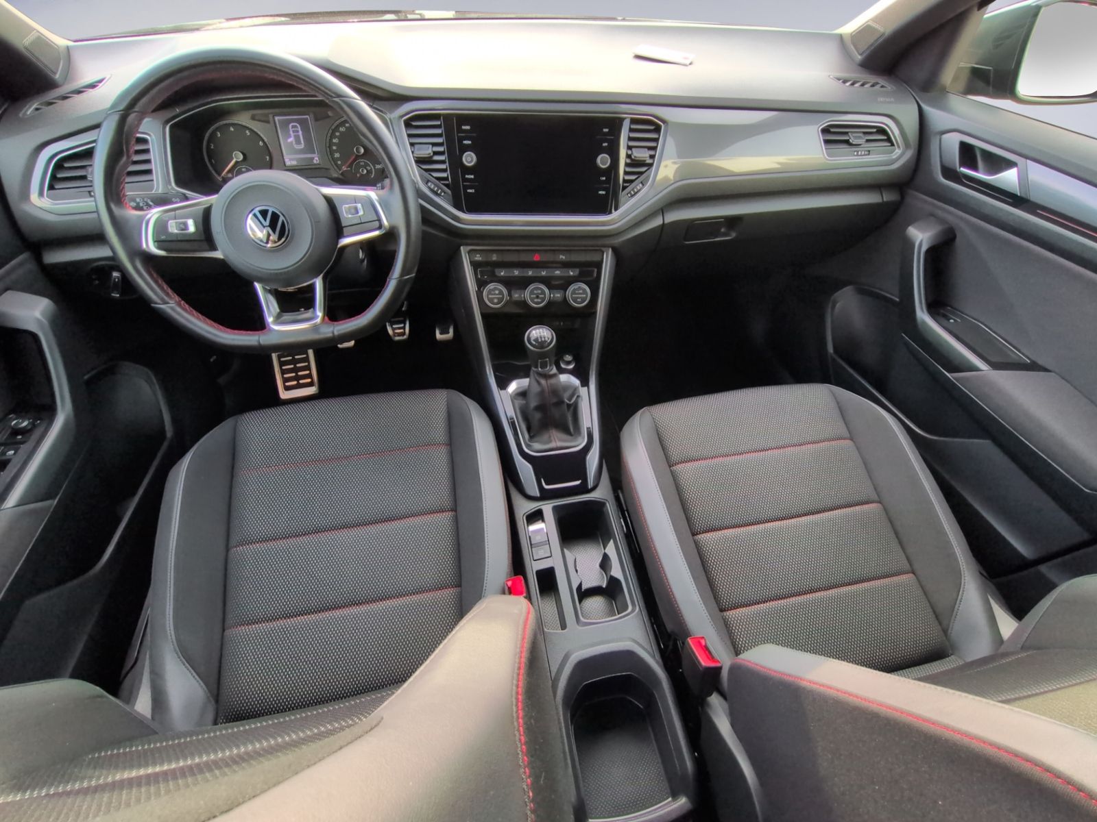 T-Roc 1.5 TSI Sport AHK+NAVI+SHZ+PDC