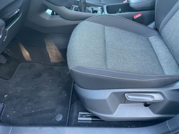 Skoda Karoq 1.5 TSI Clever *2XPDC*4XSHZ*LED*NAV* NAVI