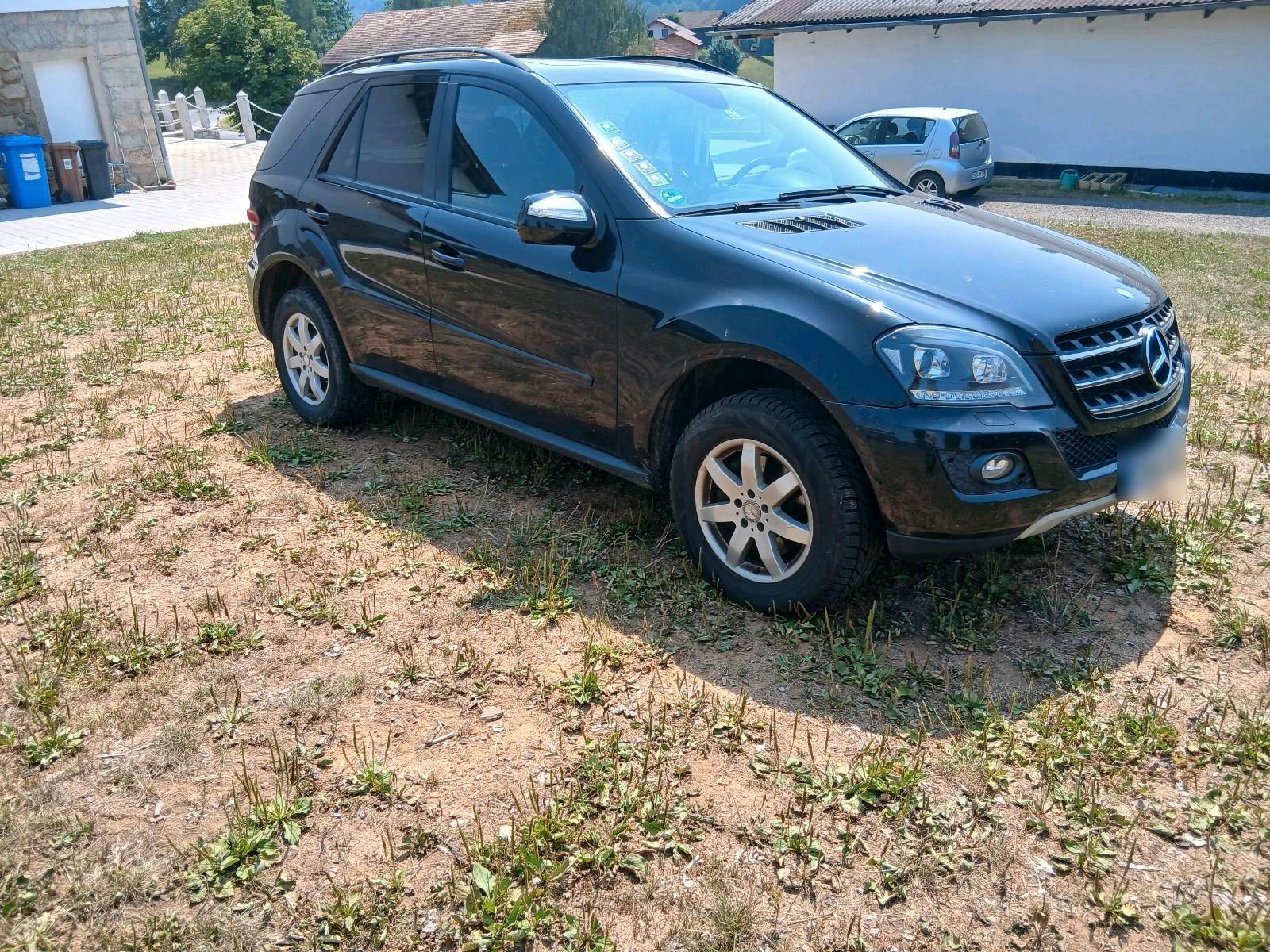 Mercedes-Benz ML350 2009 — photo 9