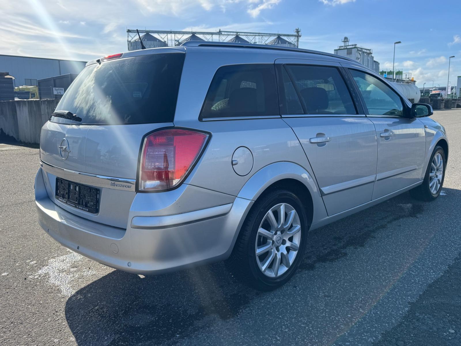 Opel Astra 2005 — photo 5