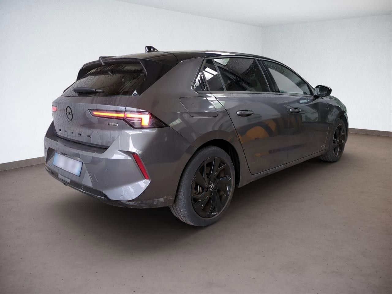 Fahrzeugabbildung Opel Astra L Lim. 1.6 HYBRID ULTIMATE NAVI/360°/SPORT
