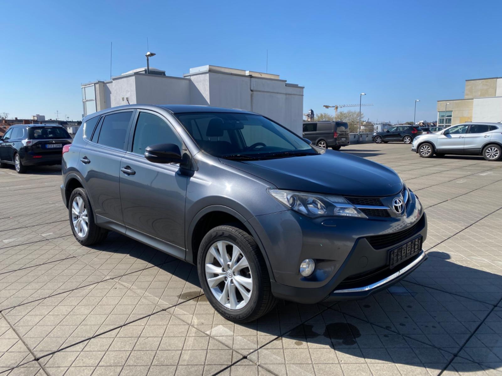 Toyota RAV 4 Life 4X4 Navi+Rüchfahrkamera
