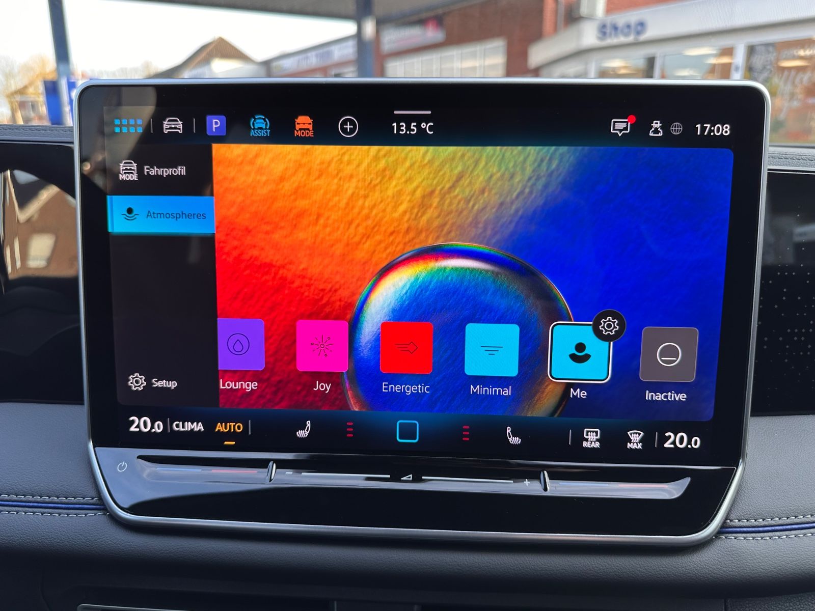 Fahrzeugabbildung Volkswagen Tiguan R-Line 1.5 eTSI AHK/Matrix/Navi/APP/ACC