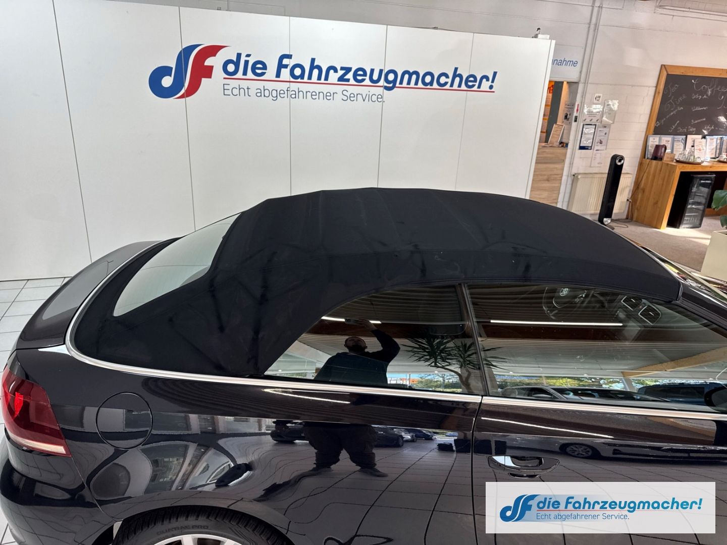 Fahrzeugabbildung Volkswagen Golf VI Cabriolet Lounge BMT Navi Dyn. Kurvenlic