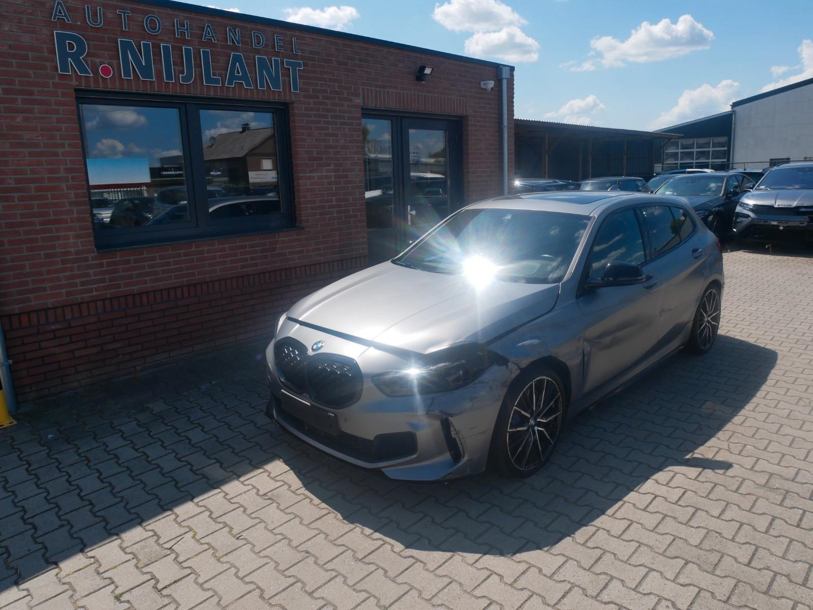 BMW M135i xDrive Pano Led