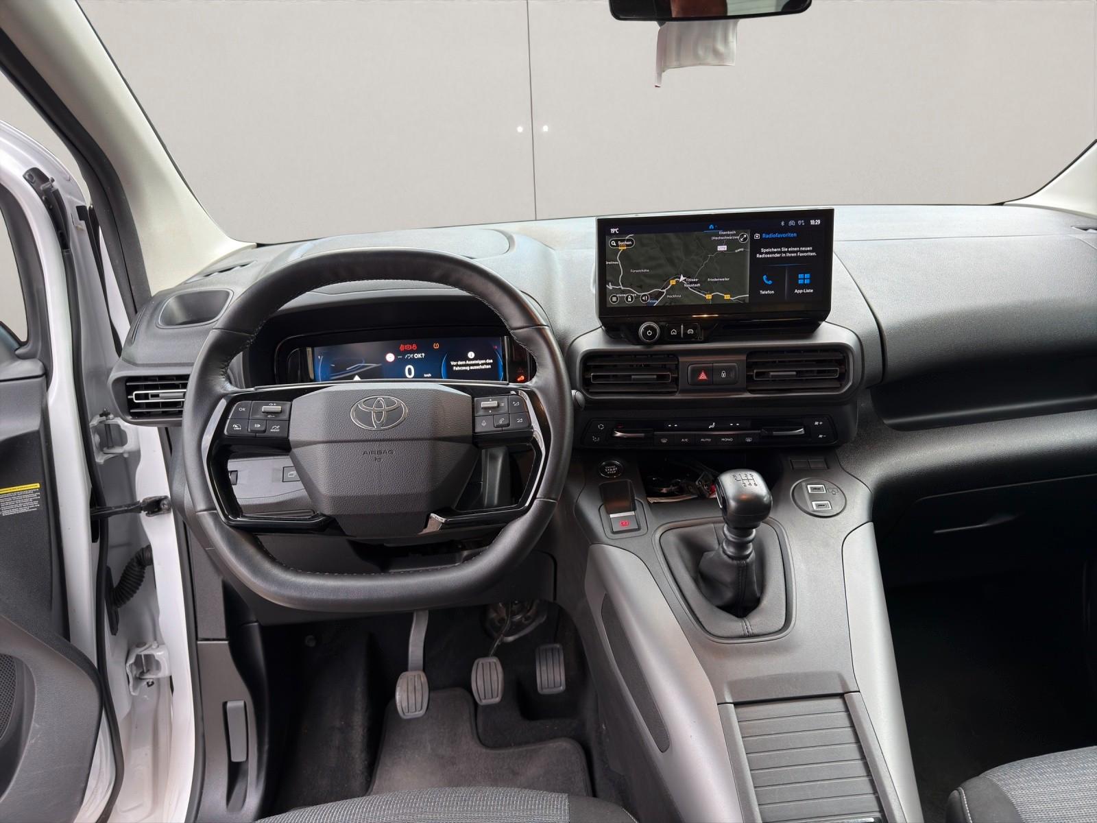 Toyota Proace City Verso L1 Team D 15 j. Garantie
