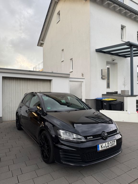 Image of Volkswagen Golf