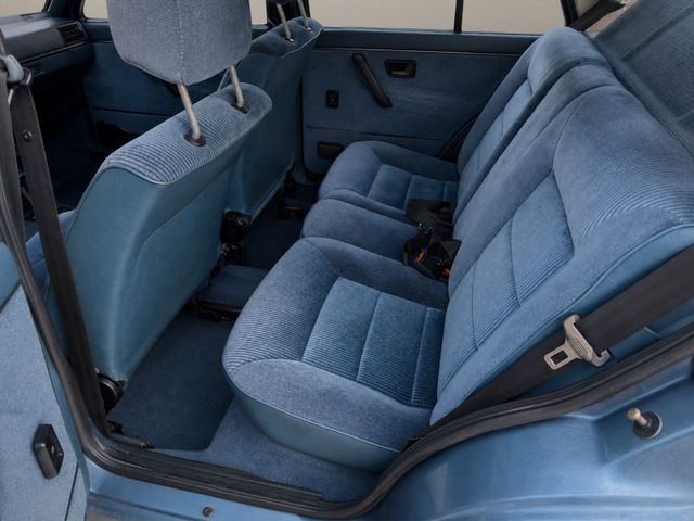 VW Golf II Carat 1.8 19E Automatik — Bild 11 von 12