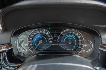 Fahrzeugabbildung BMW 530 e Luxury Line |LEDER|PDC|LED|NAVI|SHZ