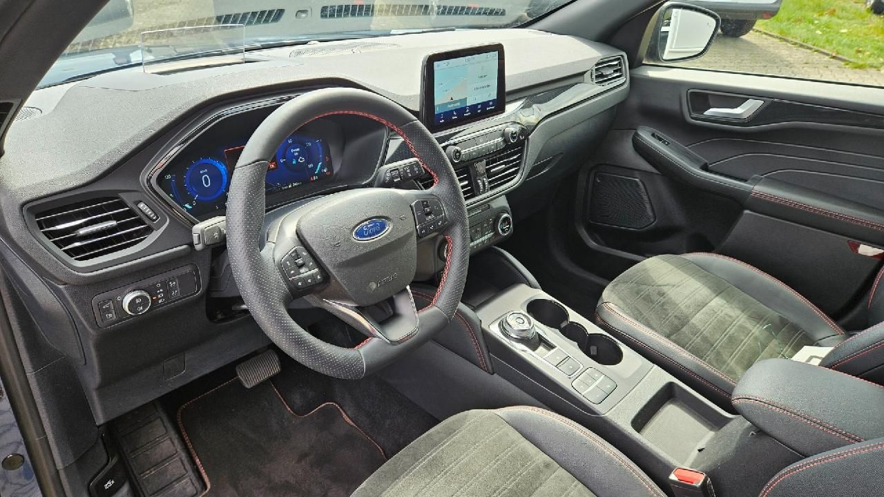 Fahrzeugabbildung Ford Kuga Plug-In Hybrid ST-Line X
