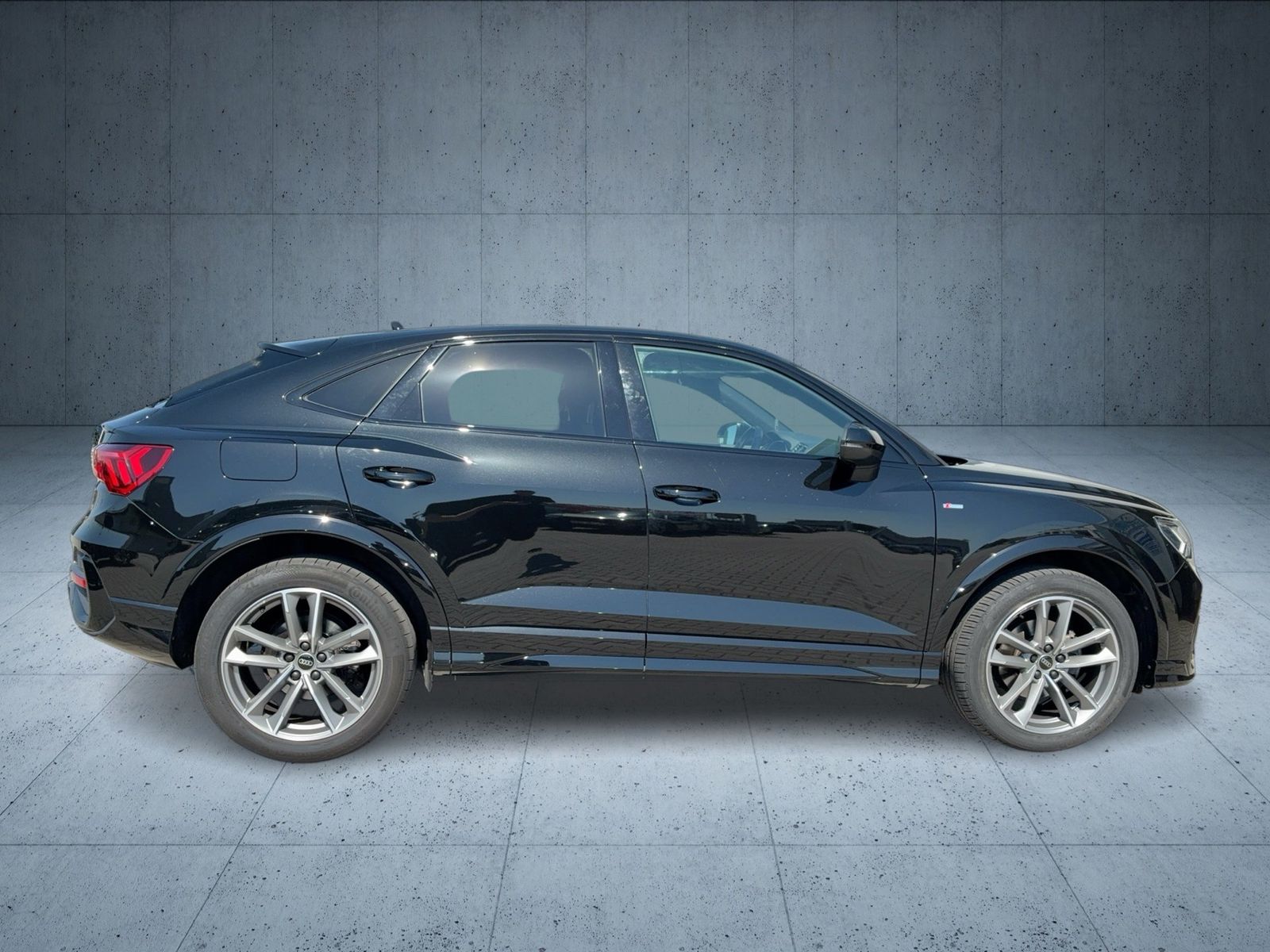 Audi Q3 Sportback S line 35 TFSI S tr LED PANO 19 AHK foto 7