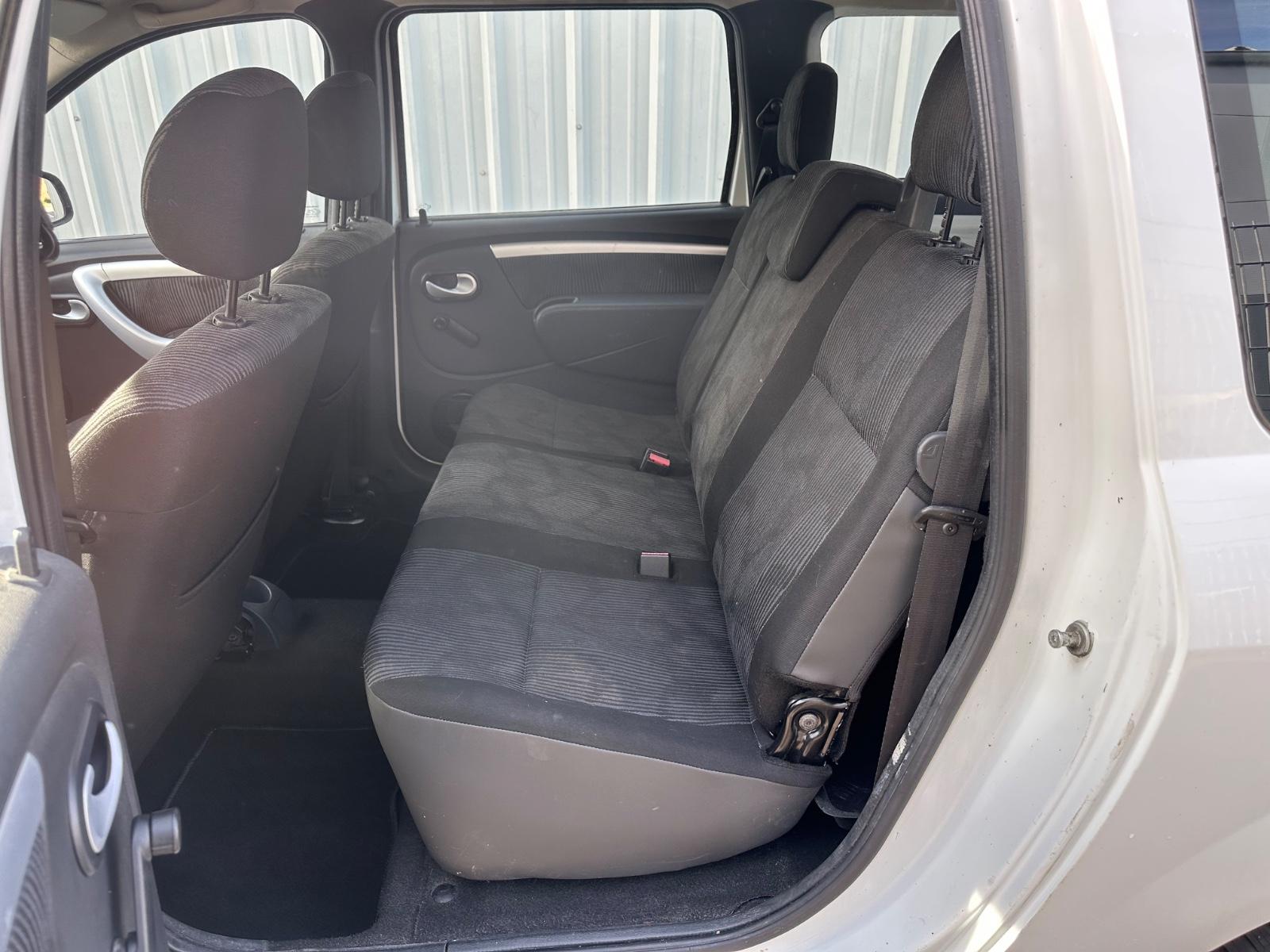 Dacia Logan 2009 — photo 11
