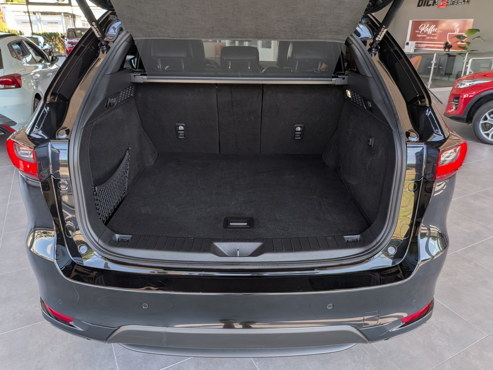 Fahrzeugabbildung Mazda CX-60 2.5L e-SKYACTIV PHEV 327 Homura+ Pano Bose