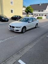 BMW F30 316i - BMW 316: F30