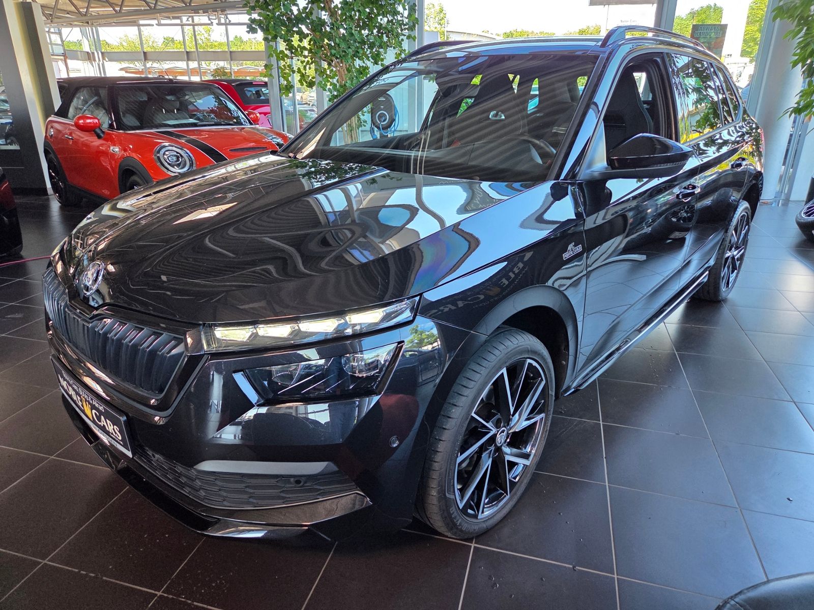 Fahrzeugabbildung SKODA KAMIQ  Monte Carlo PANO LED NAVI ALU