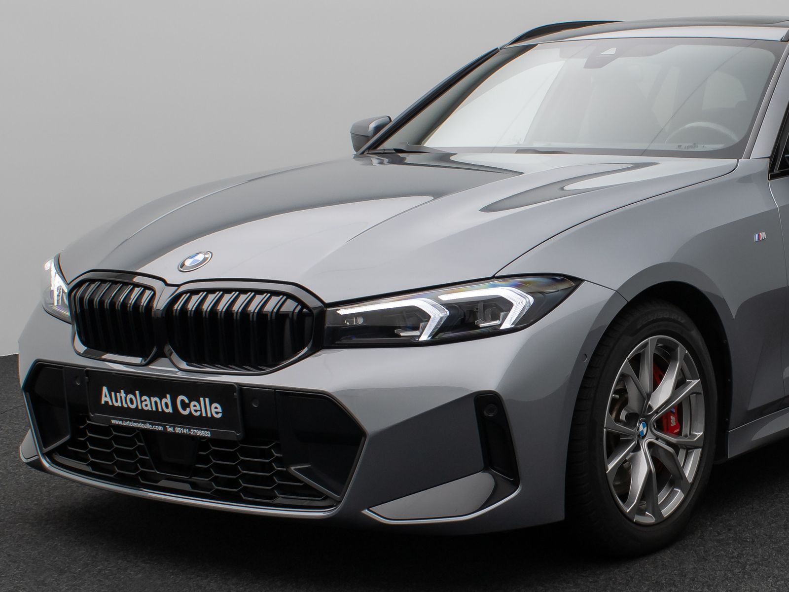 Fahrzeugabbildung BMW 330d M Sport Pro Panorama Kamera DAB H/K HUD